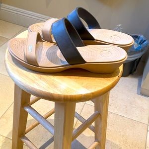 Barley used crocs. Can dress up or down